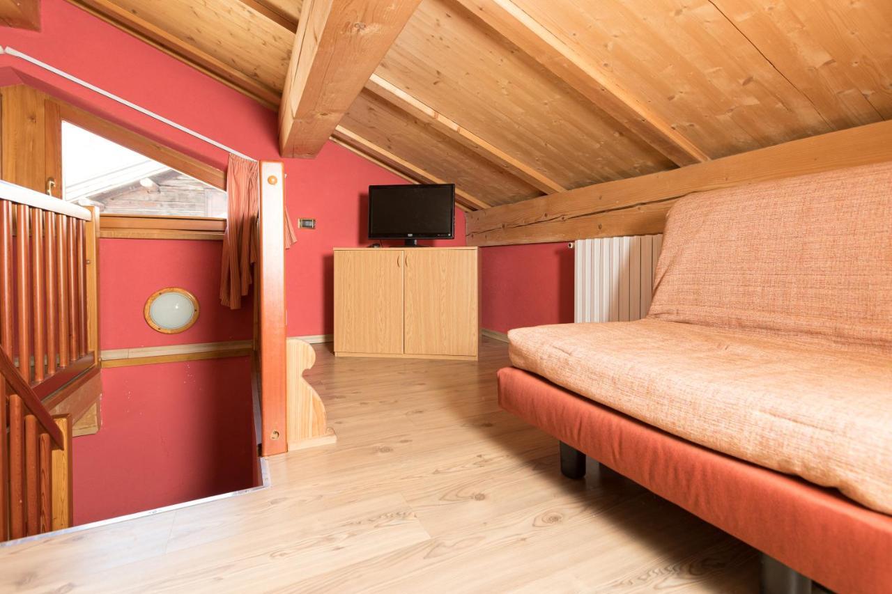 Baita Miralago - Appartamenti Abar Livigno Ngoại thất bức ảnh