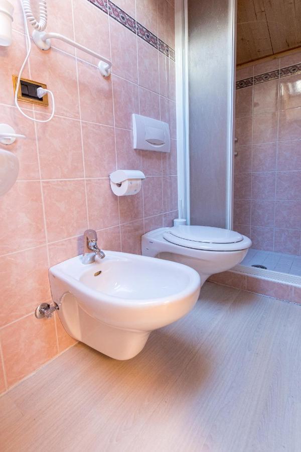 Baita Miralago - Appartamenti Abar Livigno Ngoại thất bức ảnh