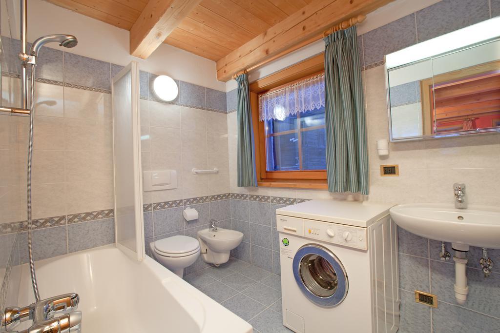 Baita Miralago - Appartamenti Abar Livigno Phòng bức ảnh